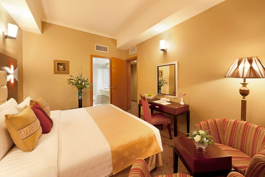 Ewa Hotel Dubai Esterno foto